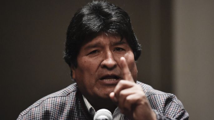 Evo Morales apuntó contra el expresidente Carlos Mesa: lo vinculó al envío de armas a Bolivia