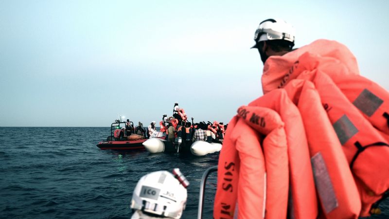 Crisis en el Mediterráneo: decenas de desaparecidos tras un naufragio cerca de Túnez