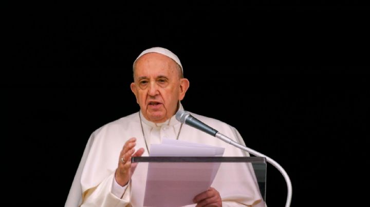 El papa Francisco fue internado en un hospital de Roma para ser operado esta tarde