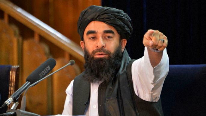 Talibanes buscan establecer un nuevo gobierno interino antes de la retirada de EE. UU.