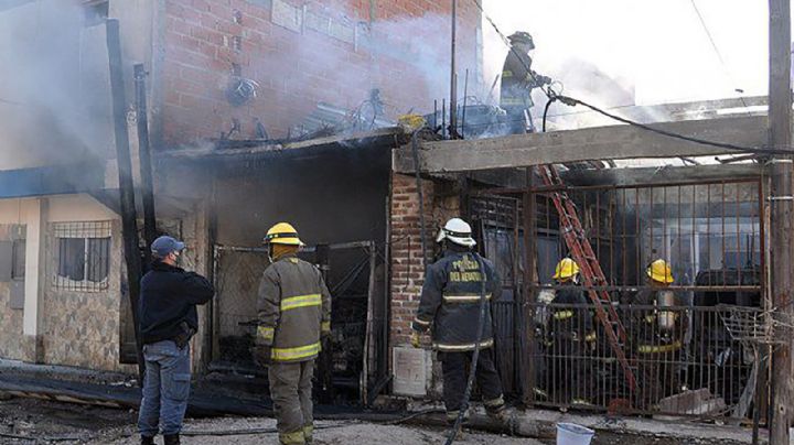 Susto en barrio La Sirena: hubo una explosión en un garaje y una familia tuvo que ser evacuada