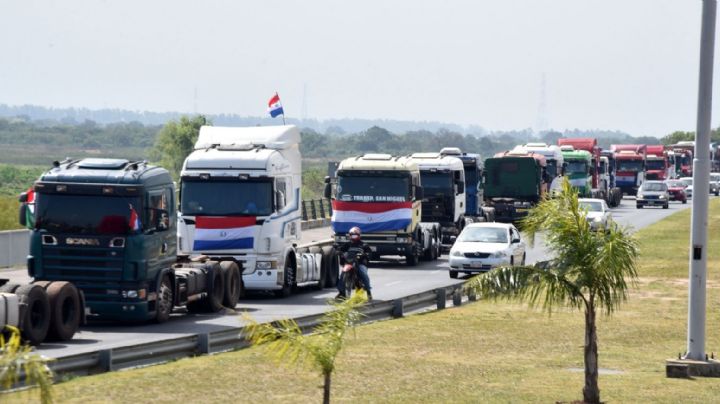 Protestas de camioneros en Paraguay: el Gobierno insta al “diálogo” y a la “cordura”