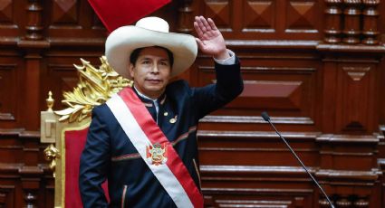 Perú insiste en la nueva Constitución: Gobierno recolecta firmas para aprobar el referendo