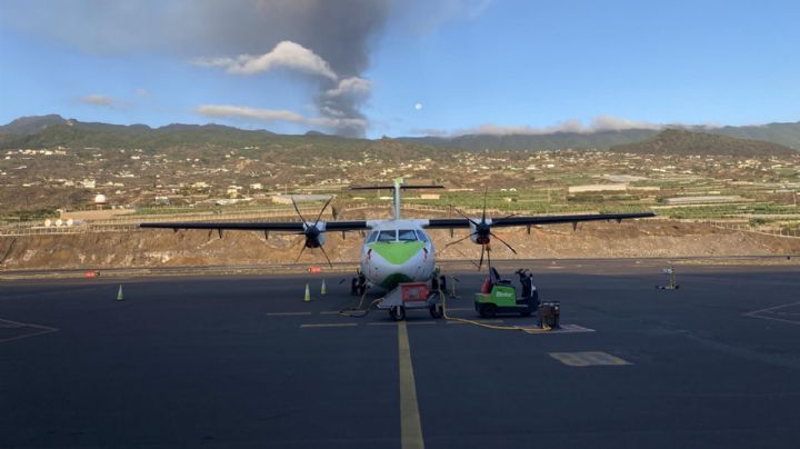 Cerraron el aeropuerto de La Palma: la erupción aumentó su virulencia