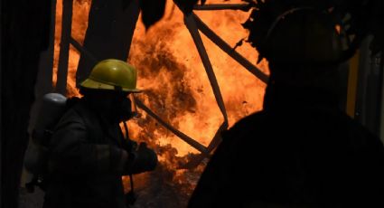 Feroz incendio en una chacra próxima a Balsa Las Perlas