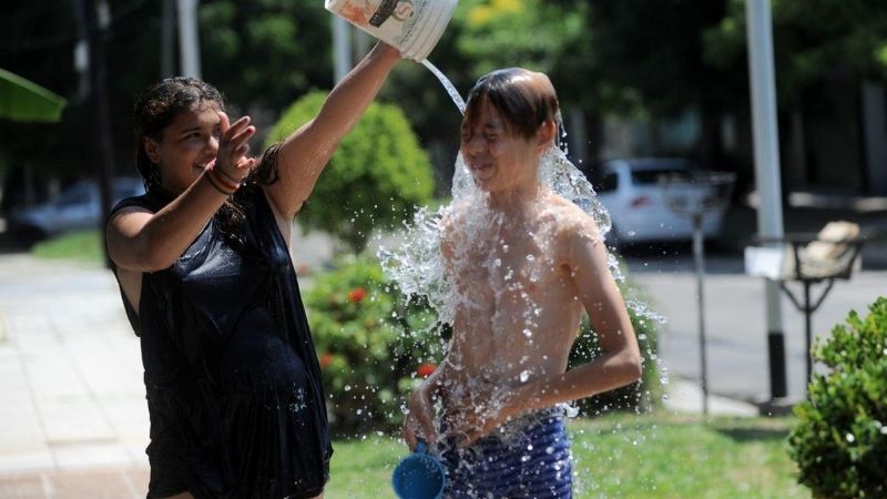 Las autoridades pidieron precaución por alerta de calor en la región