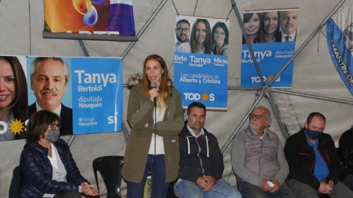 Tanya Bertoldi anunció entrega de créditos y lotes con servicios en Neuquén