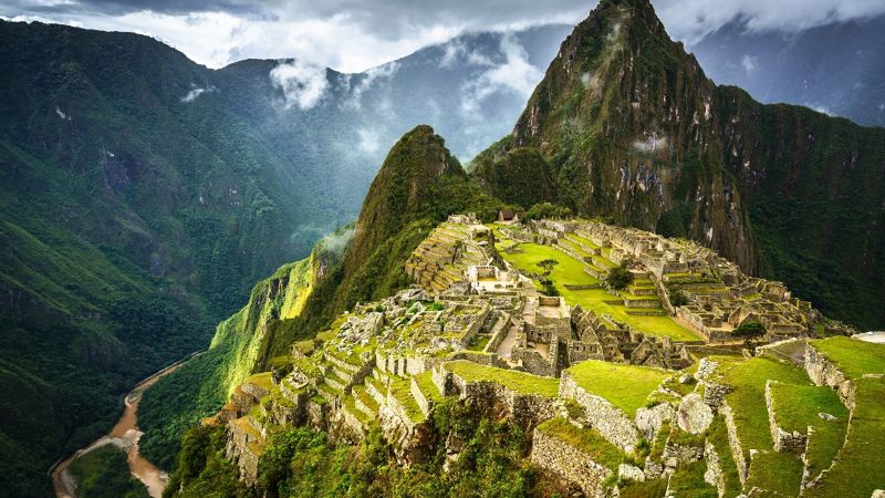 Hallaron una red de antiguos canales hasta ahora ocultos bajo la vegetación cerca de Machu Picchu