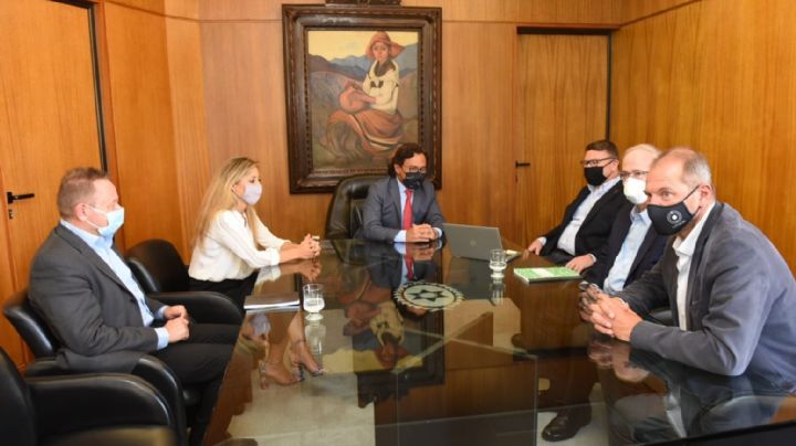 Gustavo Sáenz mantuvo una reunión clave por el litio en Salta
