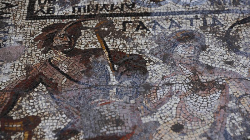 Encontraron un extraño mosaico romano de 1600 años en Siria