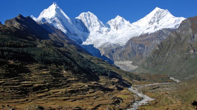 Al menos diez fallecidos tras una avalancha en el Himalaya