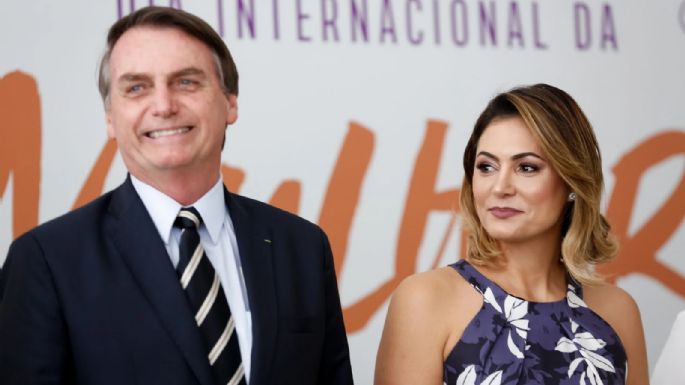 Jair Bolsonaro busca captar el voto femenino mediante una campaña liderada por su esposa