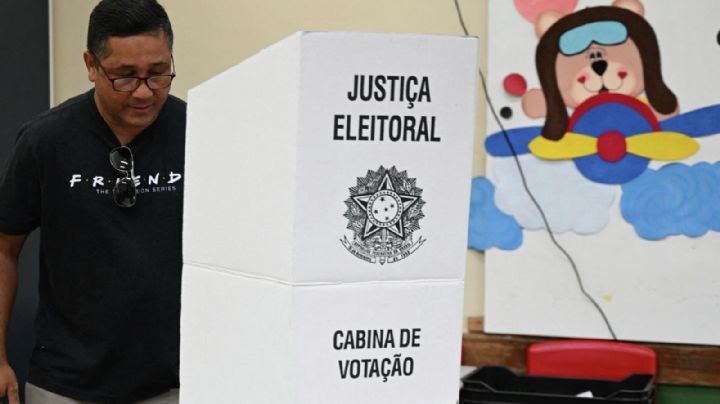 La Justicia brasilera multó al partido de Bolsonaro por el pedido de anular votos