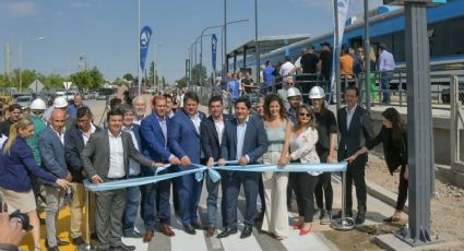 Gaido junto a Gutiérrez inauguró las nuevas paradas del Tren del Valle
