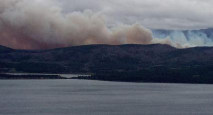 Un incendio en Tierra del Fuego toma dimensiones preocupantes