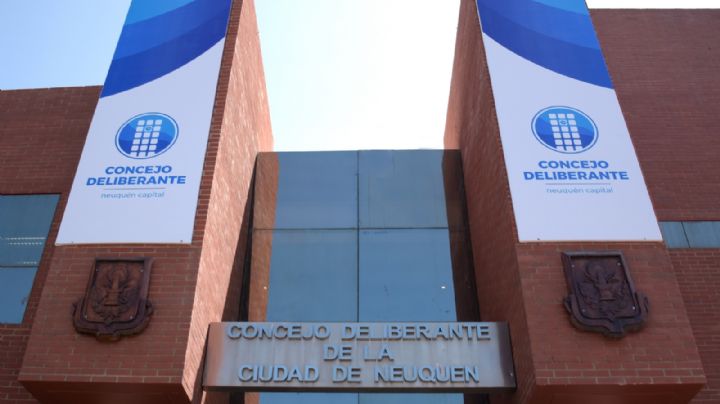 Peláez cuestionó al gobierno municipal porque "contrata personal para sí mismo”