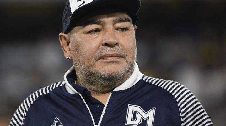 El original auto de Diego Maradona que nadie quiere comprar para evitar problemas con la ley