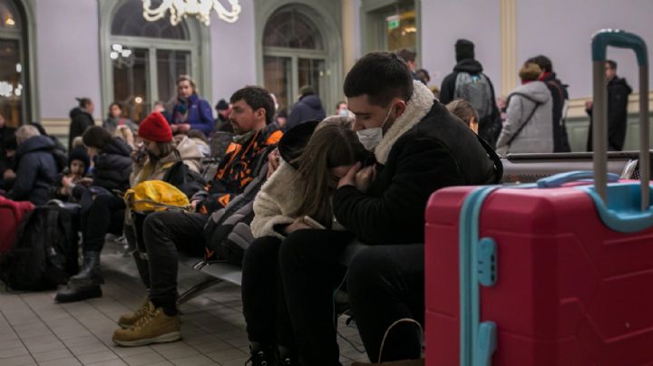 Así es la estación de tren en Polonia que se convirtió en refugio para los que huyen de Ucrania