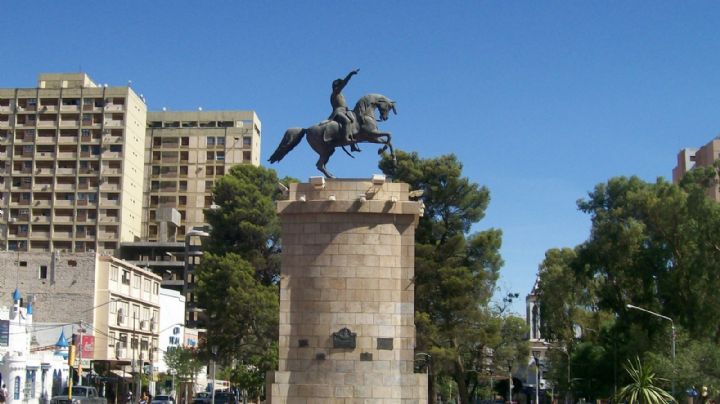 Organizaciones sociales realizarán un acampe en el centro de Neuquén "por un salario digno"