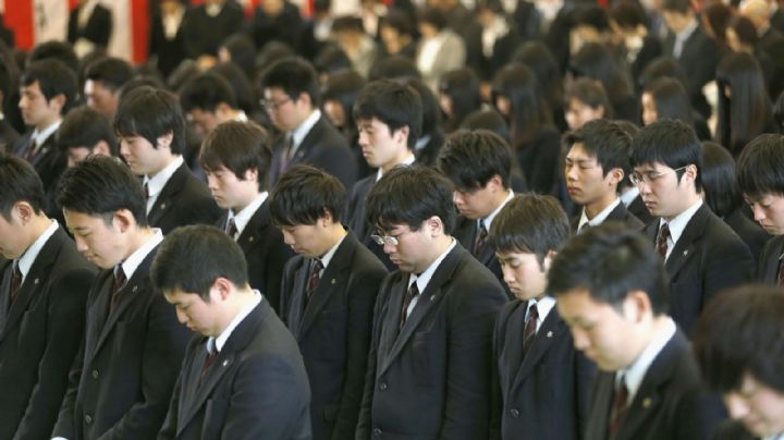 La rebelión contra los reglamentos de los uniformes escolares en Japón comienza a dar frutos