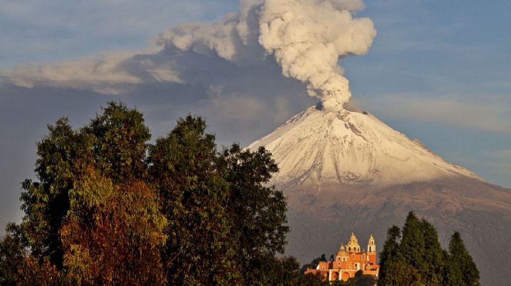 "En cualquier momento podría hacer erupción": un hombre grabó el interior del volcán Popocatépetl