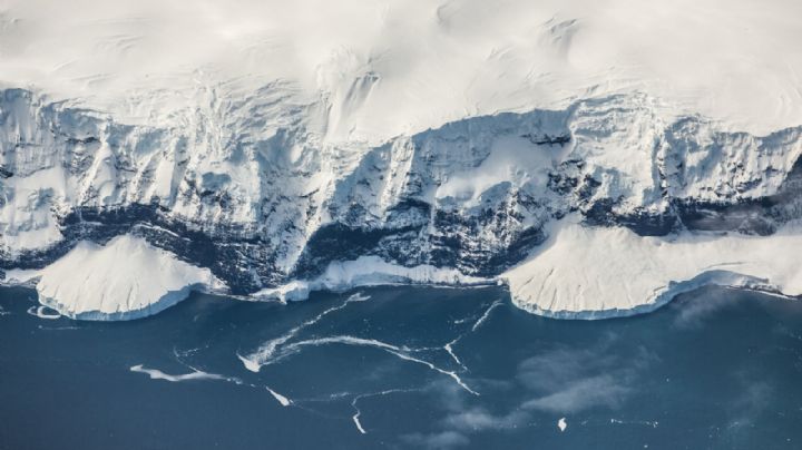 Alerta en la Antártida: colapsó una plataforma de hielo del tamaño de Roma