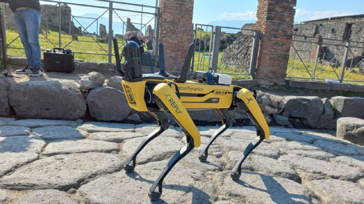 El parque arqueológico de Pompeya presentó a su último trabajador: un perro robot