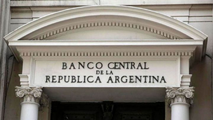 Tras el récord de inflación, el Banco Central subió la tasa de referencia