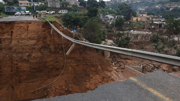 Crece el número de fallecidos en Sudáfrica por las fatales inundaciones: siguen las búsquedas
