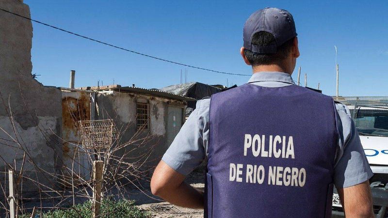 Policías de Río Negro se movilizan por "un sueldo digno"