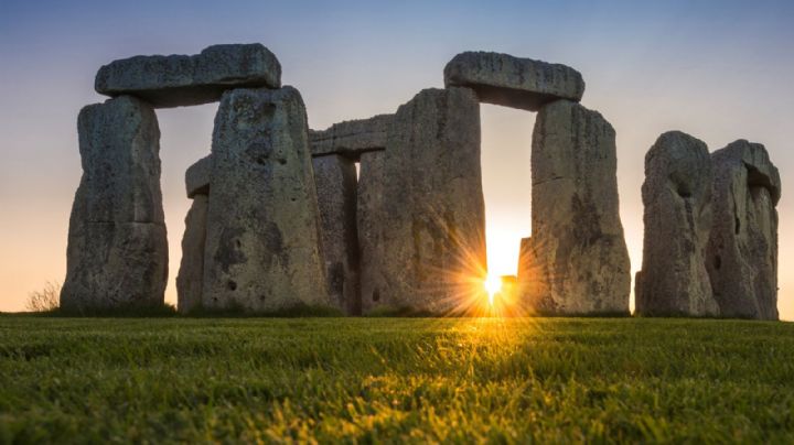 Escanearon Stonehenge y encontraron una misteriosa red de pozos de 10 mil años de antigüedad