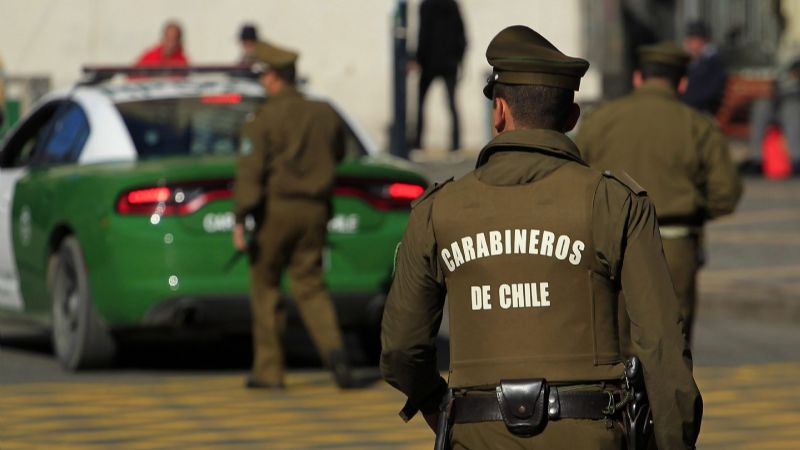 Detuvieron a dos carabineros en el sur de Chile por tráfico de municiones