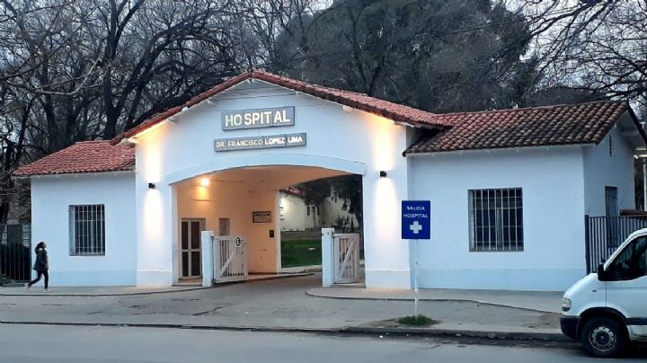 Agredieron al personal del hospital en Roca
