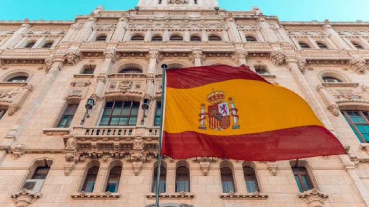 El gobernador viajará a España para copiar el "Turismo Inteligente" del país europeo
