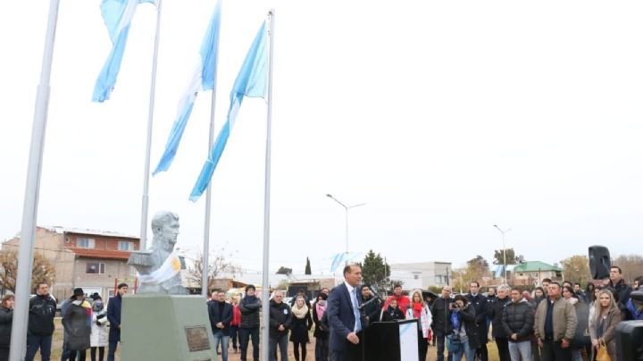 Gutiérrez llamó a construir consenso durante el homenaje a Manuel Belgrano