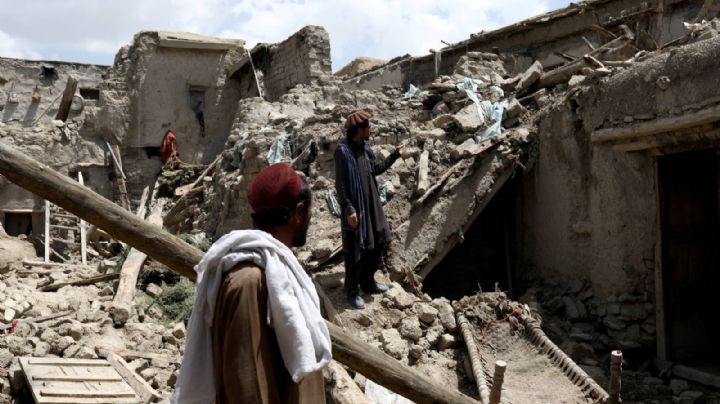 Un nuevo terremoto en Afganistán suma más fallecidos: los sobrevivientes aún esperan ayuda