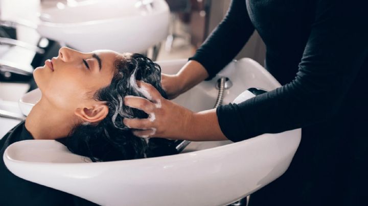Por la sequía, un pueblo de Italia multará a los peluqueros que hagan doble shampoo a sus clientes
