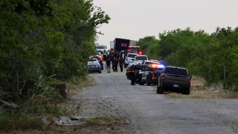 Tragedia en Texas: encuentran a más de 40 migrantes sin vida dentro de un camión abandonado