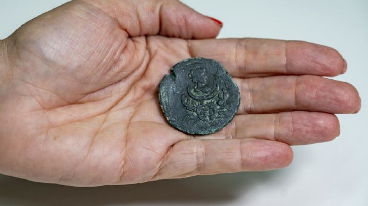 Encontraron en Israel una moneda romana de 1850 años dedicada a la diosa de la Luna
