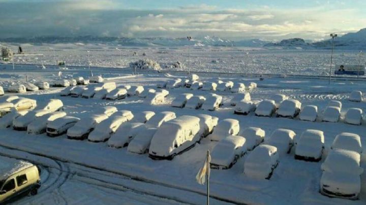 Por la fuerza del temporal de nieve, suspenden clases en Bariloche y zonas aledañas
