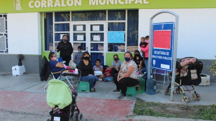 Centenario: vecinos reclaman terrenos e interrumpen el acceso al corralón municipal
