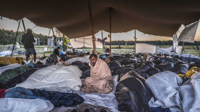Debieron evacuar un campamento de refugiados en Países Bajos por las malas condiciones de higiene