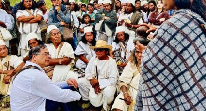 Antes de la asunción, Gustavo Petro recibió la bendición de las comunidades indígenas