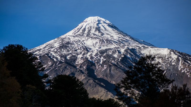 Volcán Lanín: estas son las repercusiones de haberlo nombrado “sitio sagrado mapuche”