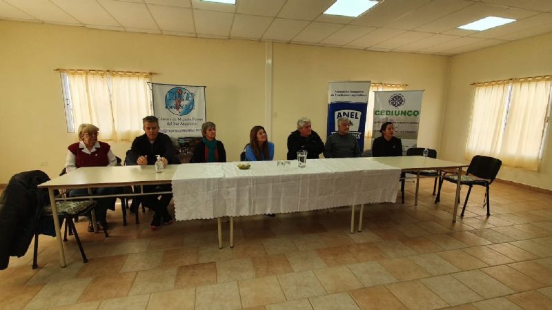 Víctimas de la Cooperativa 14 de Octubre cruzaron a los coordinadores del Foro de la Meseta