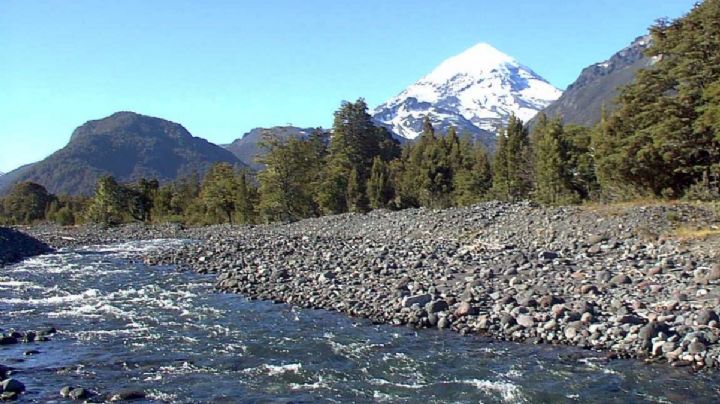 Volcán Lanín: Corazini calificó de arrogante la medida de Parques Nacionales