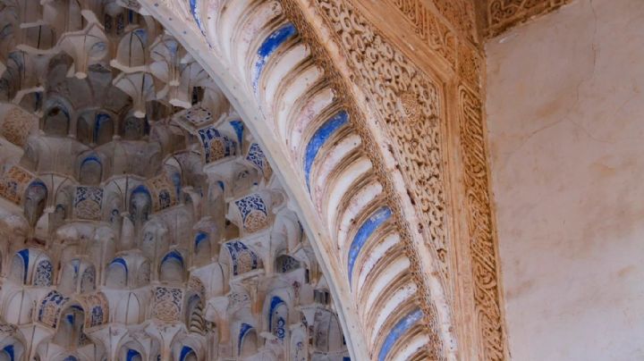 El misterio púrpura de la Alhambra finalmente fue develado