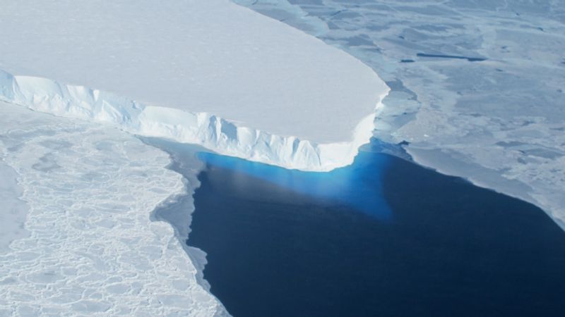 Advierten que el glaciar antártico Del Fin del Mundo aguanta apenas “con las uñas”