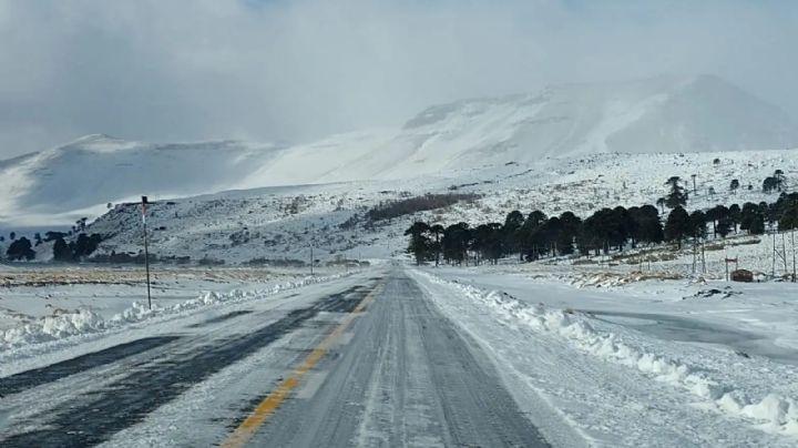 Tres rutas limítrofes presentan complicaciones por nieve y hielo