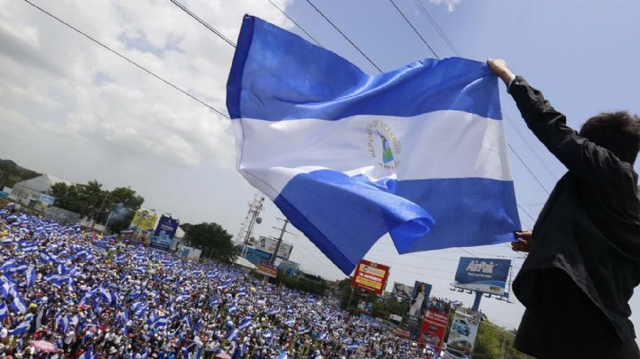 El dictador de Nicaragua prohíbe ingresar con cámaras al país